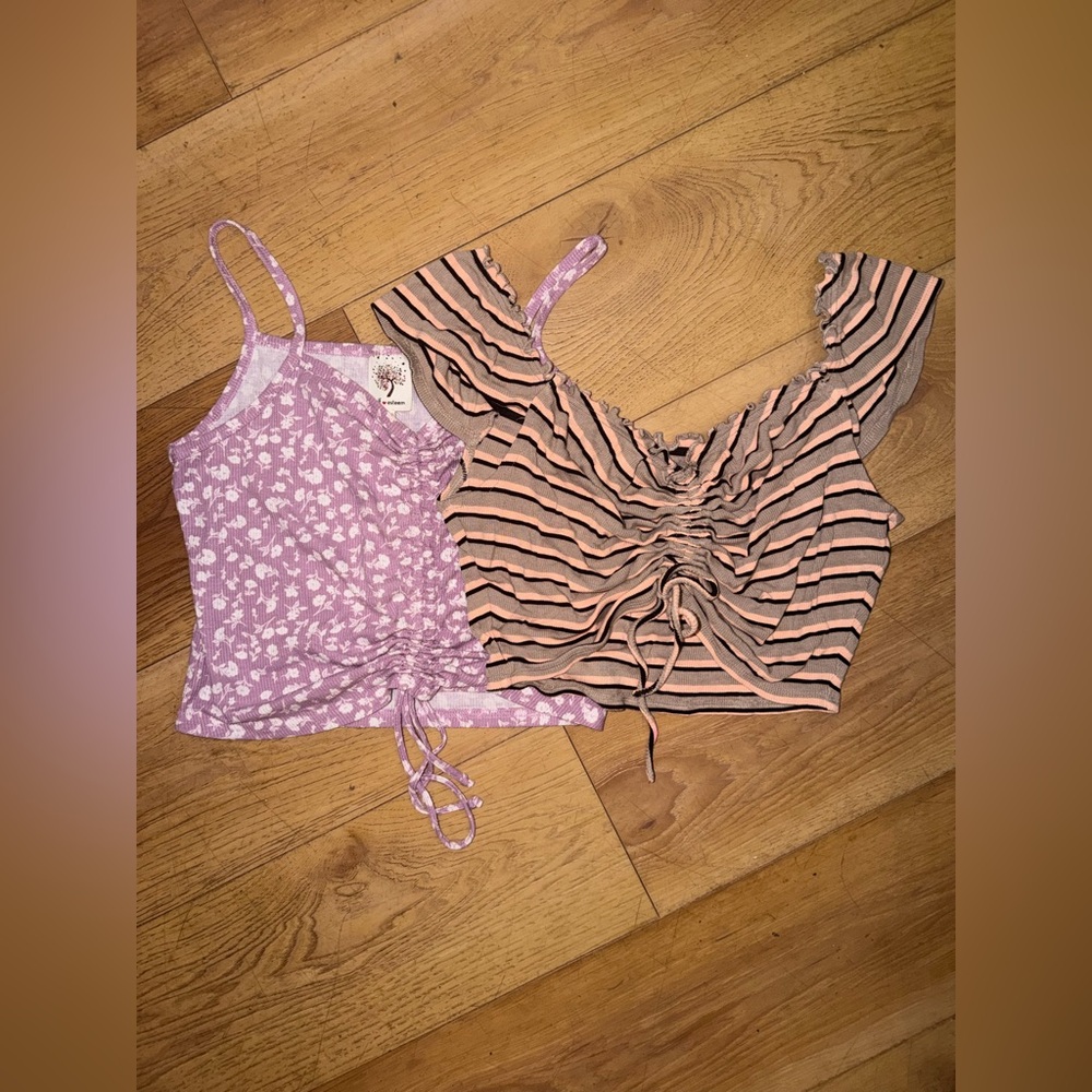 2 Ruched Crop Top Bundle - Picture 2 of 11